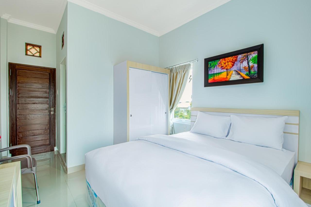 Emerald Residence Medan Luaran gambar