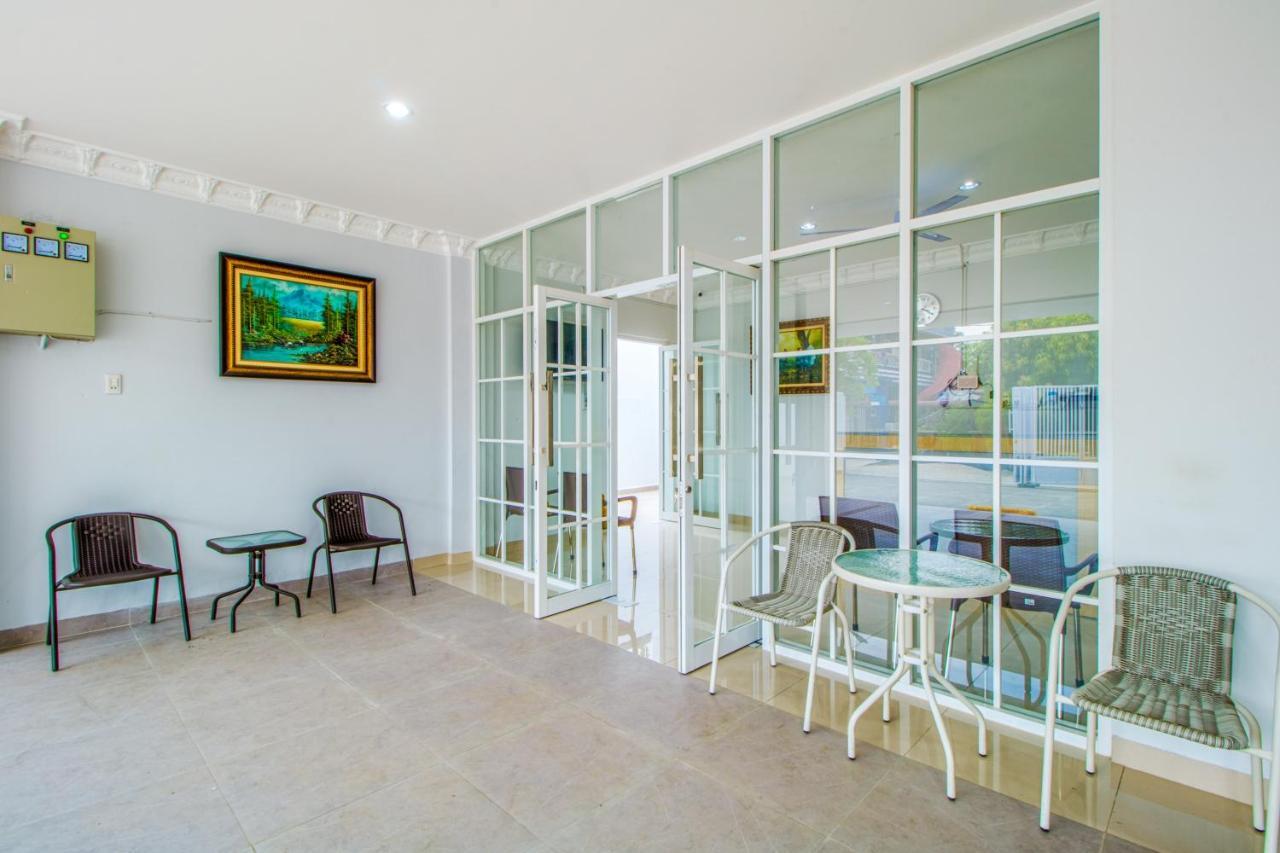 Emerald Residence Medan Luaran gambar
