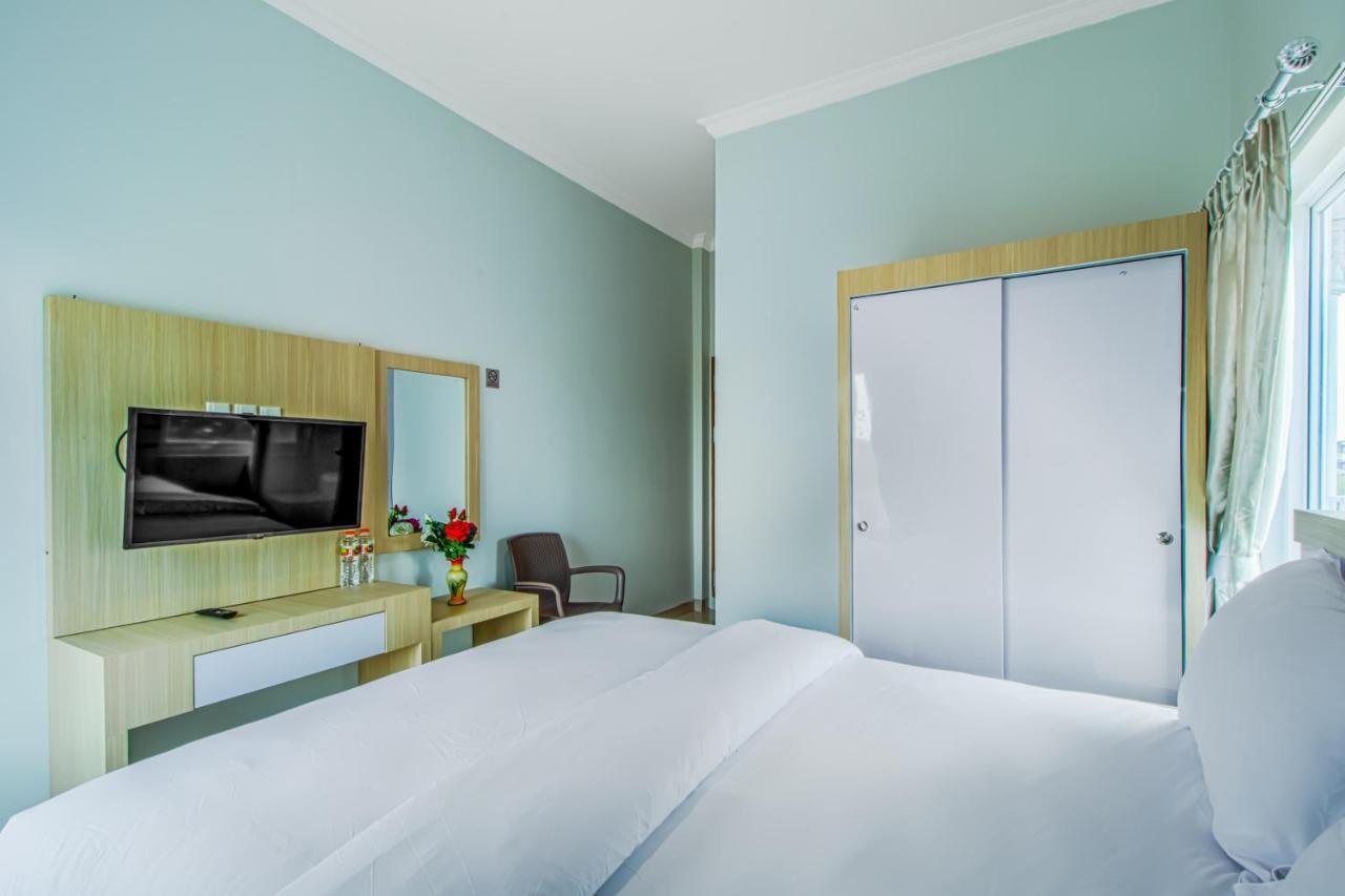 Emerald Residence Medan Luaran gambar