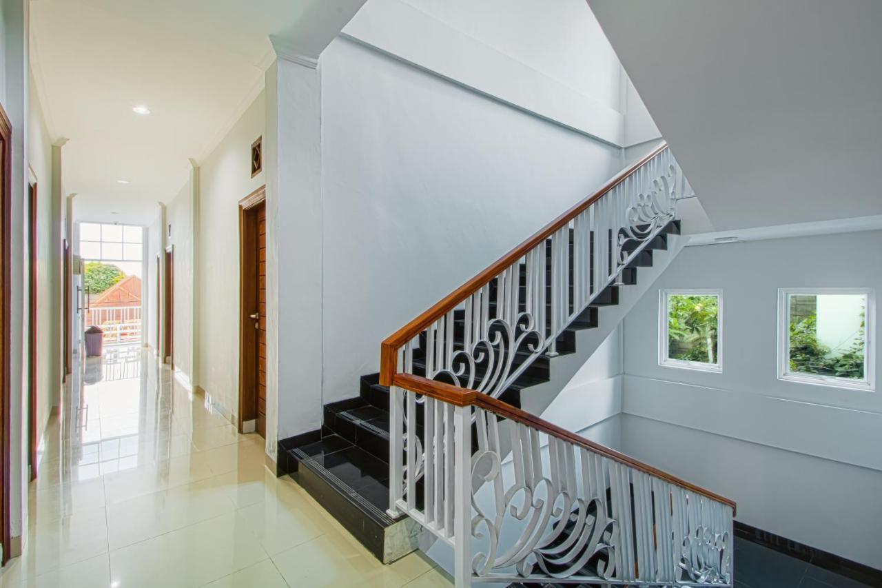 Emerald Residence Medan Luaran gambar